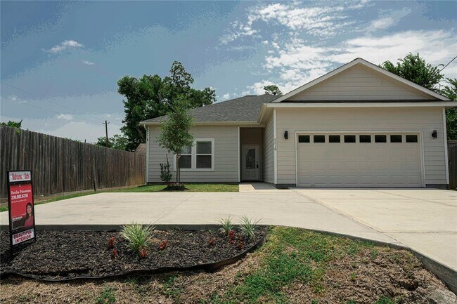 5518 Beall St in Houston, TX - Building Photo - Building Photo