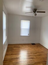 3315 Valley Dr in Le Claire, IA - Building Photo - Building Photo