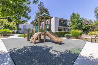 Marina Cove in Santa Clara, CA - Building Photo - Building Photo