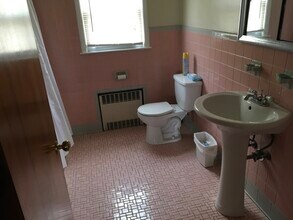 207 Garfield Ave, Unit 207 Garfield Ave. Bpt CT. in Bridgeport, CT - Building Photo - Building Photo