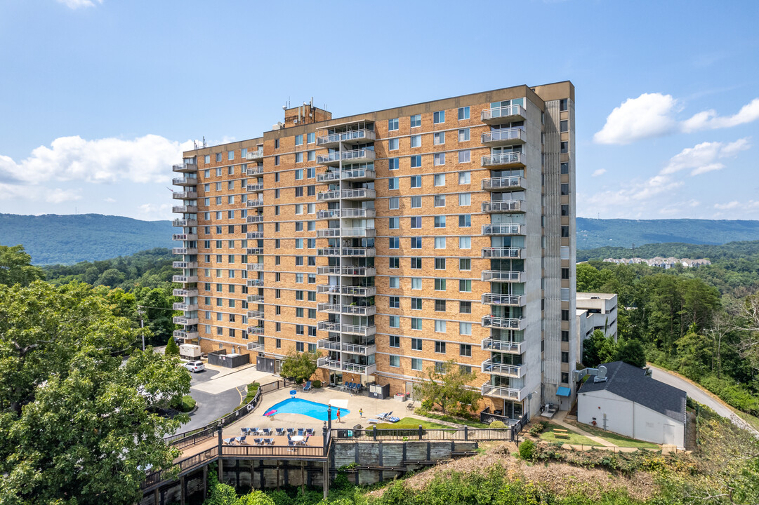 The Pinnacle in Chattanooga, TN - Foto de edificio