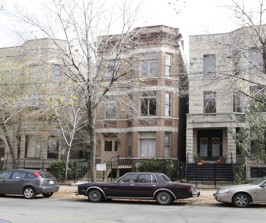 3515 N Sheffield Ave in Chicago, IL - Building Photo