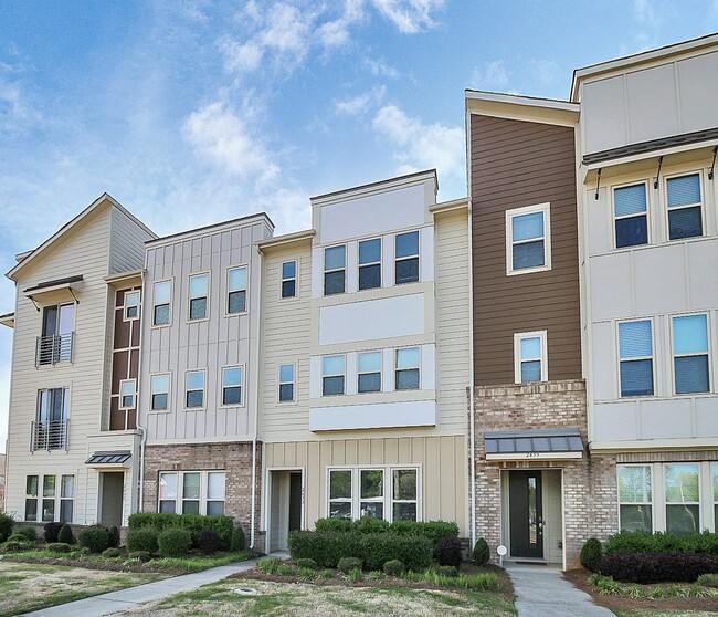 2633 Statesville Ave in Charlotte, NC - Foto de edificio - Building Photo