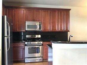 5228 Washington Ave in Houston, TX - Building Photo - Building Photo