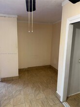 2101 NW 105th Terrace in Miami, FL - Building Photo - Building Photo