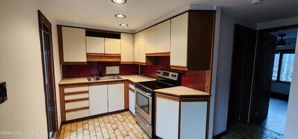 1223 Weingartner Rd in Saylorsburg, PA - Building Photo - Building Photo