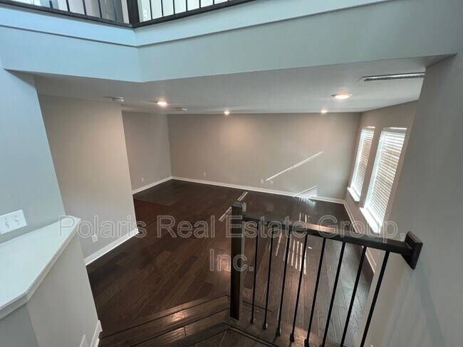 329 Wakefield Way in Zionsville, IN - Building Photo - Building Photo