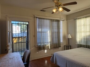 2017 Lowerline St in New Orleans, LA - Foto de edificio - Building Photo