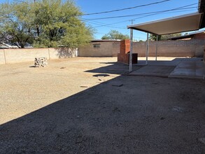 3221 E Linden St in Tucson, AZ - Building Photo - Building Photo