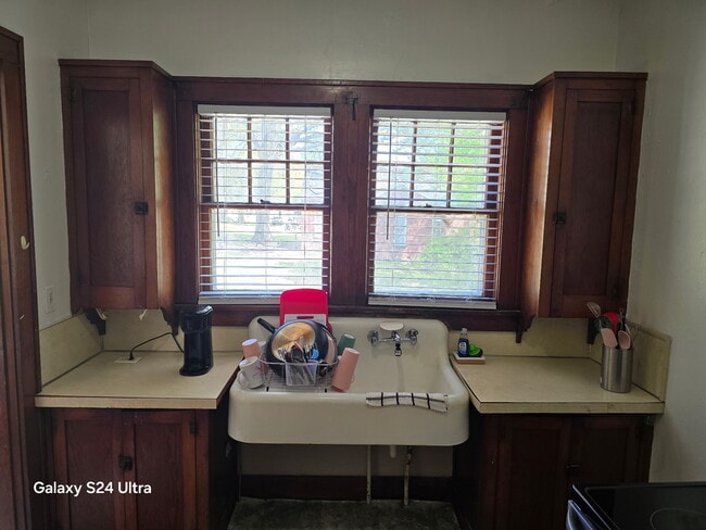 525 N Highland Ave in Jackson, TN - Building Photo - Building Photo