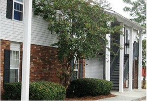 Fox Run Apartments in Jesup, GA - Building Photo