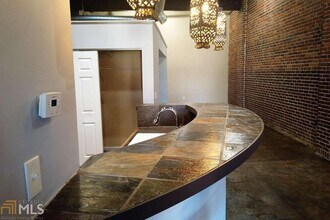 184 Walker St SW-Unit -C in Atlanta, GA - Foto de edificio - Building Photo