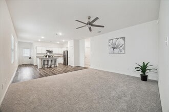 7815 Blue Star Flower Ln in Houston, TX - Building Photo - Building Photo