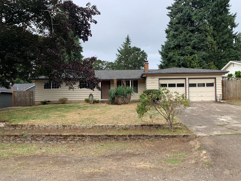 3843 Tulare Ave S in Salem, OR - Building Photo