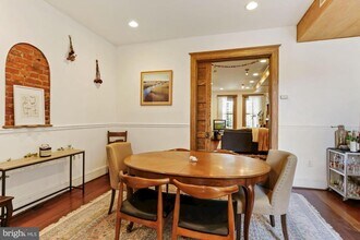 1116 Monroe St NW in Washington, DC - Foto de edificio - Building Photo