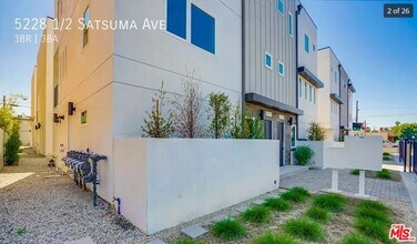 5228 Satsuma Ave in Los Angeles, CA - Building Photo - Building Photo