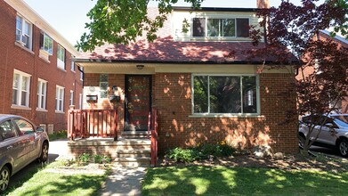 932 Beaconsfield Ave, Unit 1 in Grosse Pointe Park, MI - Foto de edificio - Building Photo