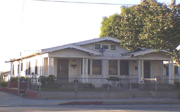 Lorena Terrace Apartments in Los Angeles, CA - Building Photo