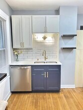 2634 N Bartlett Ave, Unit Upper in Milwaukee, WI - Building Photo - Building Photo