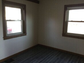 4837 Woodland Hills Blvd in Dayton, OH - Building Photo - Building Photo