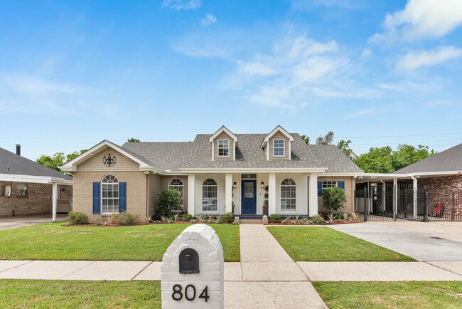 804 Terry Dr in Arabi, LA - Building Photo - Building Photo