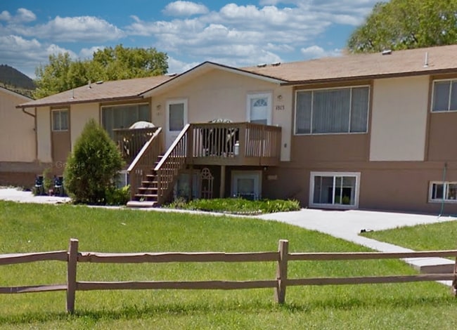1809 Wilder Ave