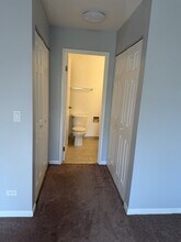 2920 Roberts Dr in Woodridge, IL - Building Photo - Building Photo