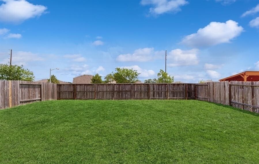 18277 Eaton Mill Dr in Roman Forest, TX - Building Photo