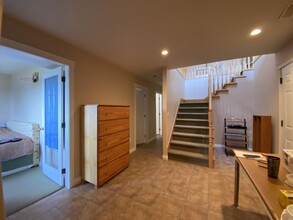 5775 Bradbury Rd in Nanaimo, BC - Building Photo - Building Photo