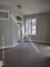 7 Parker Rd in Asheville, NC - Building Photo - Building Photo