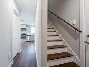 6811 Glass St in Houston, TX - Foto de edificio - Building Photo