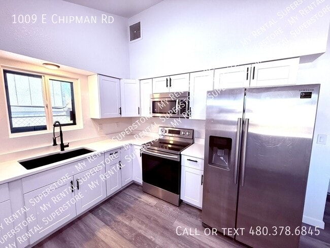1009 E Chipman Rd in Phoenix, AZ - Building Photo - Building Photo