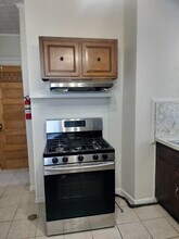 49 Barbara St, Unit 3 in Newark, NJ - Building Photo - Building Photo
