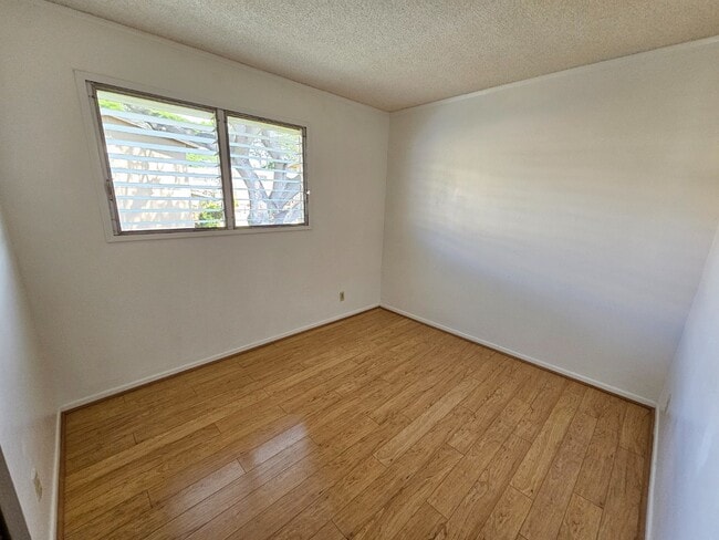 98-1376-1376 Nola St in Pearl City, HI - Building Photo - Building Photo