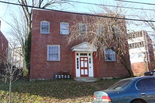 3035 30th St SE in Washington, DC - Building Photo