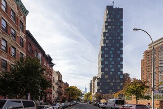 222 LES Tower + Lofts in New York, NY - Building Photo - Building Photo