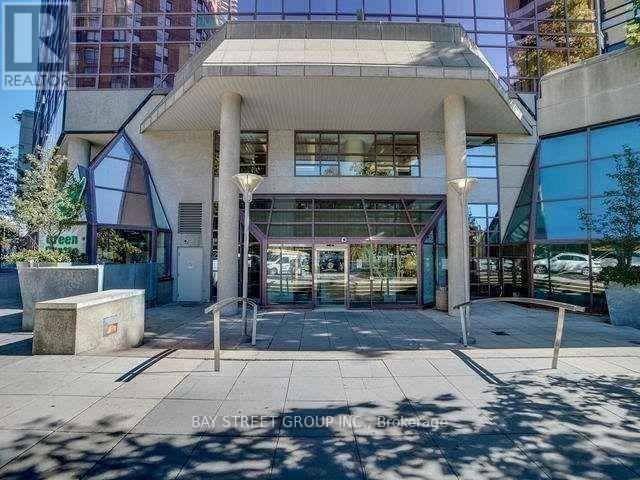 1001-1001 Bay St. in Toronto, ON - Building Photo - Building Photo