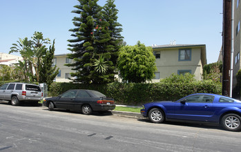 5341 Russell Ave in Los Angeles, CA - Building Photo - Building Photo