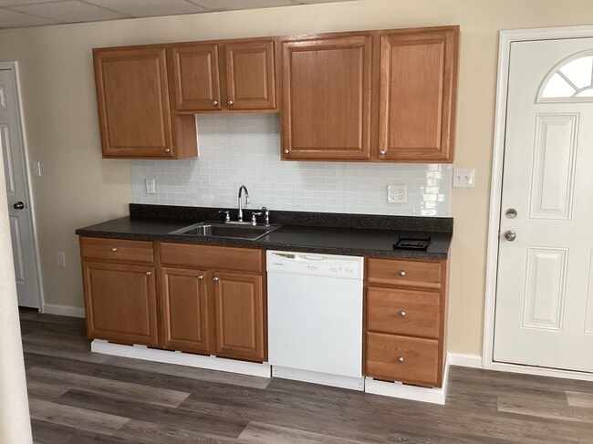 633 Main St, Unit 3