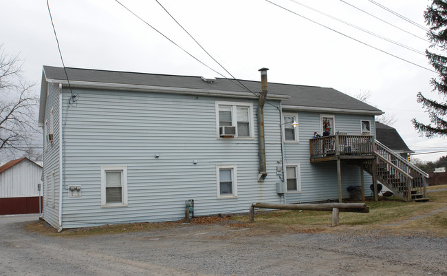 101-107 S Corl St in State College, PA - Foto de edificio - Building Photo