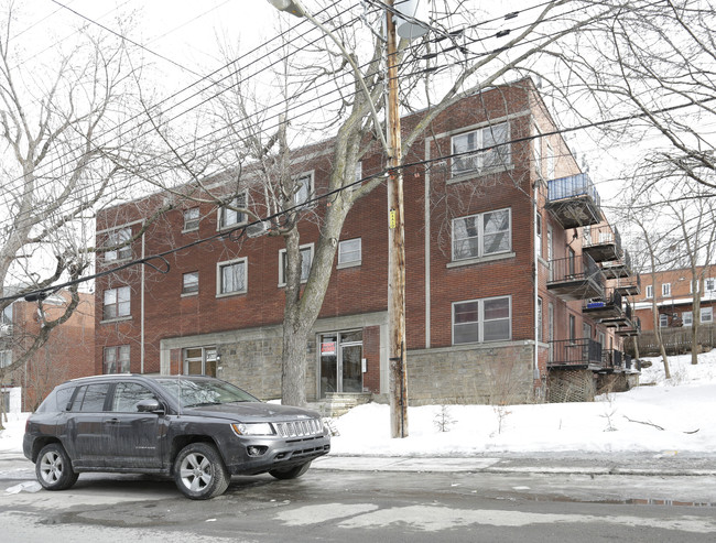 3250 Barclay in Montréal, QC - Building Photo - Primary Photo