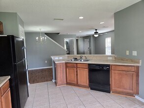 2637 Oleander Lakes Dr in Brandon, FL - Building Photo - Building Photo