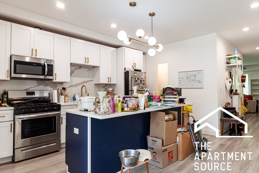 4939 N Saint Louis Ave, Unit 3 in Chicago, IL - Building Photo