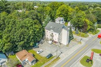 Schoolhouse Apartments in Oakland, ME - Foto de edificio - Building Photo