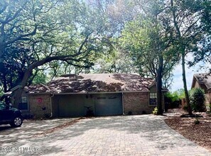 1120 Natures Walk Dr, Unit A in Fernandina Beach, FL - Building Photo - Building Photo