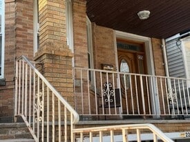 225 Angelique St in Weehawken, NJ - Building Photo