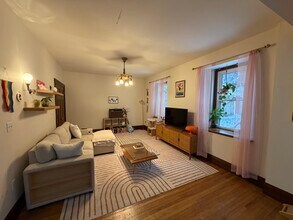 261 Averill Ave, Unit Rear in Rochester, NY - Foto de edificio - Building Photo