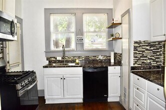 5800 Prospect Ave in Dallas, TX - Building Photo - Building Photo