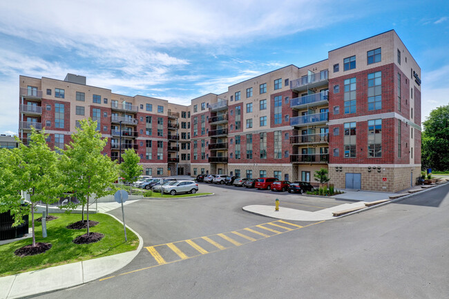 Residences at Kanata Lakes in Kanata, ON - Building Photo - Building Photo