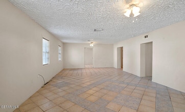 6794 2nd St in Canutillo, TX - Building Photo - Building Photo
